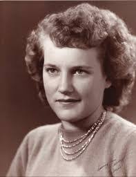 Elizabeth Witham's Instagram, Twitter & Facebook