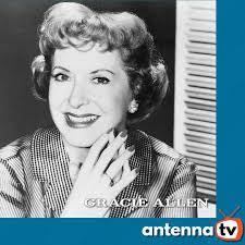 Donna Borrelli's Instagram, Twitter & Facebook