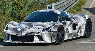 هل بدأت فيراري اختباراتها على خلفية لافيراري القادمة موقع ويلز ferrari laferrari ferrari suv car