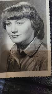 Renata Pająk w latach 1980 studiowała w Krakowie na UJ, pochodziła ze  Skarżyska . Bardzo proszę o kontakt. Jurek Niziołek z Krakowa