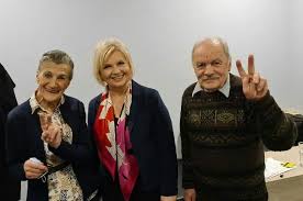 Lidia staroń to polska polityk, przedsiębiorca i działaczka społeczna, posłanka na sejm rp v, vi i vii kadencji, senator ix kadencji senatu rp. Dzieki Senator Lidii Staron Wierza W Sprawiedliwosc