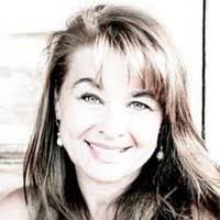 Robyn Geisler's Instagram, Twitter & Facebook