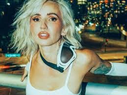 Jeffrey Cutting's Instagram, Twitter & Facebook