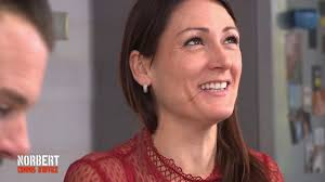 Norbert, commis d'office : Julie, l'inoubliable candidate de Koh-Lanta,  toujours aussi extravagante