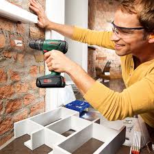 Furthermore, the 18 v model works with bits that fit securely into the 0.39 inches chuck and its weight is 1.3 pounds, being lightweight and convenient. Bosch 06039a3370 Psb 1800 Li 2 Cordless Combi Drill With 18 V Lithium Ion Battery Green Amazon Co Uk Diy Tools