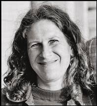 Sara Hasson's Instagram, Twitter & Facebook