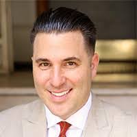 Earl Raynor's Instagram, Twitter & Facebook