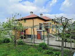 Net find a better deal. Renoviertes 4 Zimmer Haus Mit Schonen 1380 Qm Garten 25 Km Nach Albena 10 Km Zur Stadt Dobrich
