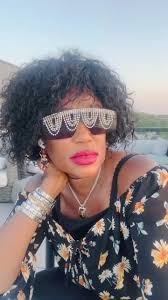 Please guys let follow my Sister Catherine Kamara page 🙏🙏