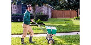 The company provides lawn care services such as mowing, trimming. Weed Man Usa Lawn Care Franchise 2021 Cost Fees Facts Franchiseopportunities Com