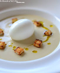 Leek And Potato Cold Soup Maybe With Sweet Potato To Paleo Ize Cold Soup Recipes Cold Soup Recipes
