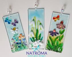 I also got a floral foam so i can use my fused glass flowers in an arrangement for indoors as well, but of course you can see i have them in a simple glass vase and they look awesome. Bee Butterfly Flower Fused Glass Sun Catchers Natroma