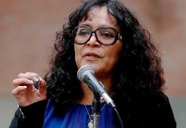 La única posibilidad de que se frene esta experiencia ultraneoliberal en la  Argentina es con la gente en la calle