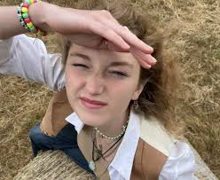 Why Do People Love Taylor Swift?