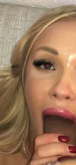 Ich verkaufe von alxssia Nudes 181 Stück für 10€ paysafe und ein Geschenk  von mir