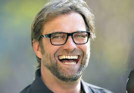 Lea aquí todas las noticias sobre jürgen klopp: Champions League Klopp Du Hast Dich Ganz Schon Verandert Haare Brille Zahne Watson