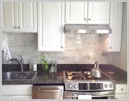 Houzz Kitchen Backsplashes Jpg 770 607 Classic Kitchens Glossy Kitchen Trendy Kitchen