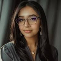 Evelyn Beamon's Instagram, Twitter & Facebook