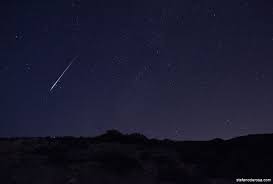 It Is Said That There Will Be Meteor Shower Tonight Those Who Have A Passion Of It Could Appreciate It Do Not M Meteor Shower Perseid Meteor Shower Earth Art