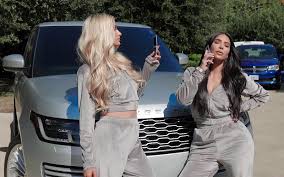 These sweatsuits have that early 2000s feel, and come in both standard and plus sizes. 10 Velour Tracksuits For Fall Winter 2020