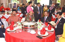 Hari raya aidilfitri is a holiday which is celebrated in indonesia, malaysia, singapore, philippines, and brunei, and celebrates the end of ramadan. Majlis Hari Raya Aidilfitri 2016 Jabatan Imigresen Malaysia Pada 1 Ogos 2016