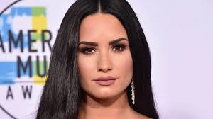 The bold platinum undercut that demi lovato just debuted in nov. Demi Lovato Pixie Cut Photos The Star Chopped Her Hair And Dyed It Blonde Stylecaster