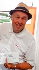 It is with sadness have to inform you of passing of Alex McCusker a  supporter of Pollokshaws BC for many years . Alex socialised at the club  with Ann and all Bentleys