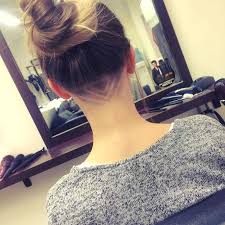 Undershave Undercut Undercutdesign Kiki Dobson Frisuren Undercut Frauen Lange Haare