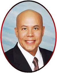 Ralph Robles's Instagram, Twitter & Facebook