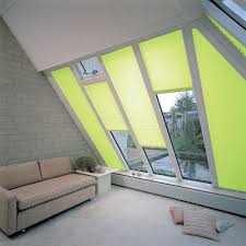 Maybe you would like to learn more about one of these? Store Plisse Pour Velum De Toit Et Veranda En Tissu De Differentes Couleurs Avec Guidage