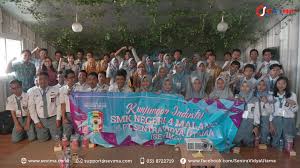 Pada posting kali ini, mimin akan berbagi info tentang berbagi jurusan yang tersedia di tiap smkn di kota surabaya. Sevima Sambut Kunjungan Dari 44 Siswa Siswi Smkn 4 Malang