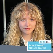 Lucy Lea Szydlowski auf LinkedIn: #versicherung #nachhaltigkeit  #insurenxt2024 #ideationchallenge #pitch