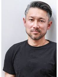 2021年冬 メンズ オールバックの髪型 ヘアアレンジ 人気順 ホットペッパービューティー ヘアスタイル ヘアカタログ 2021 白髪 若い メンズヘアスタイルショート 男性ヘアスタイル