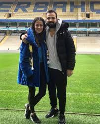 Derya uluğ kimdir?, derya uluğ kaç yaşında nereli?, derya uluğ boyu kaç? Asil Gok Muzisyenler Kina Hayat