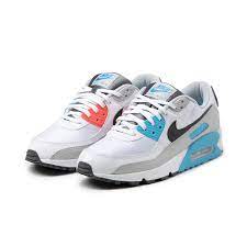 It first debuted around air max day 2020 , and has since released in a handful of vibrant styles — the latest of which is a patriotic white, blue and red. Nike Air Max 90 In White Iron Grey Chlorine Blue Online Kaufen Asphaltgold