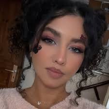 همین کم مونده زیر خواب های حکومتی زر زر کنن.