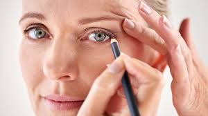 At times, when you're looking to amp up your makeup game, it's undoubtedly the black eyeliner that you first reach out to. The Best Smudge Free Eyeliners For Mature Skin That Will Make Eyes Pop