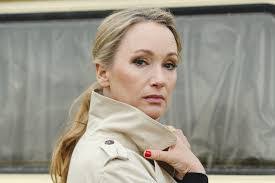 Leta Davis's Instagram, Twitter & Facebook