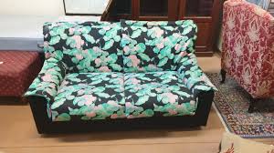 Arredare è l'arte di disporre le cose belle in modo confortevole. Divano Letto Usato D Autore