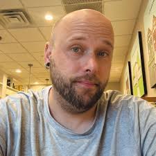 New to Westland, Michigan, seeking friends and dates