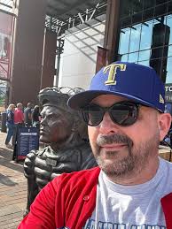 Tim Howell (@tmurrayhowell) • Instagram photos and videos