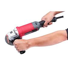 The device is equipped with a permanent gear, an ergonomic switch that can be safely used also in working gloves and a quick brush replacement system. Polizor Unghiular Flex 125 Mm Turatie Reglabila 1200 W Worcraft Artool Ro