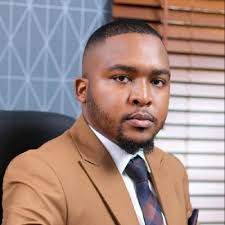 How to Become a Complaints Handler: Skills, Qualifications, and Tips