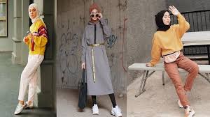 50 gaya foto ala selebgram berhijab + insipirasi ootd ala selebgram berhijab ✨. Tampil Modis Saat Musim Hujan Dengan 5 Paduan Sweatshirt Outfit Ala Selebgram Hijab Tribun Travel
