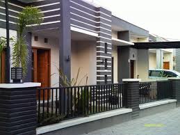 Pagar tembok minimalis yang selanjutnya yaitu pagar tembok minimalis modern yang akan terlihat elegan untuk rumah anda. 14 Ide Keren Pagar Rumah Minimalis Lantai 1 Rumahklik Com