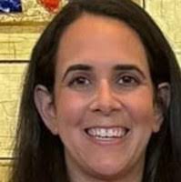 Leah Hirsch's Instagram, Twitter & Facebook