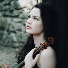 Ellen Jansson's Instagram, Twitter & Facebook