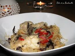 Nouilles De Riz A La Lotte Aux Champignons Recette Nouilles De Riz Nouilles Cuisine Au Wok