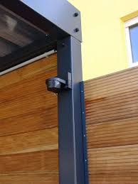 Sichtschutzzaun Holz Metall Carport Anbau Verlangerung Larche Hohe Grau Weiss Aus Holz Metall Aufstellen Angebot Secre Sichtschutzzaun Holz Sichtschutzzaun Zaun