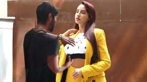 Fatehi has a huge fan following also and she is quite active on her social media channels too. Nora Fatehi Feel Uncomfort With Her Stylish Designer On O Saki Saki Song Promotion Youtube